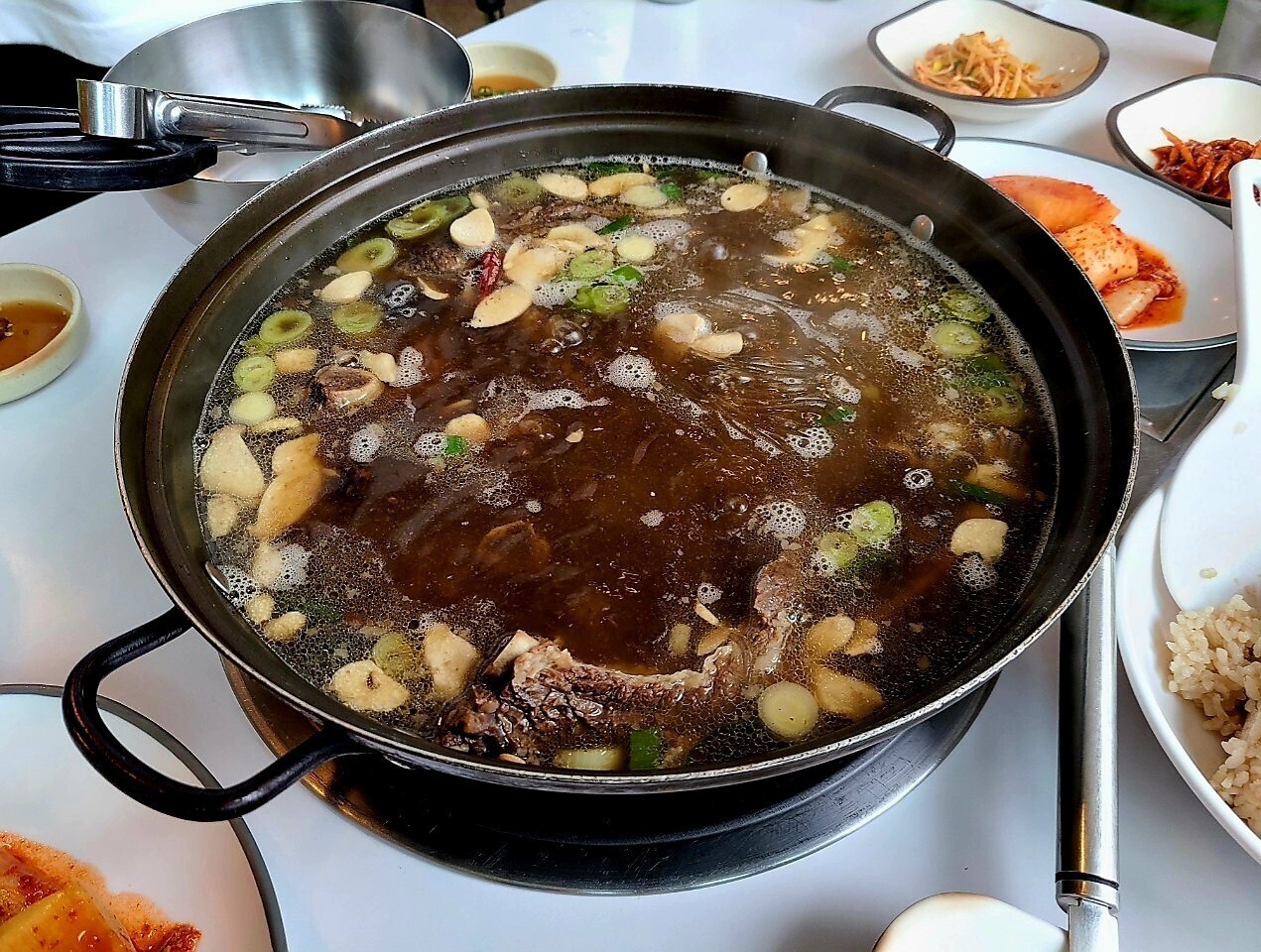 일능이약사갈비탕 이미지