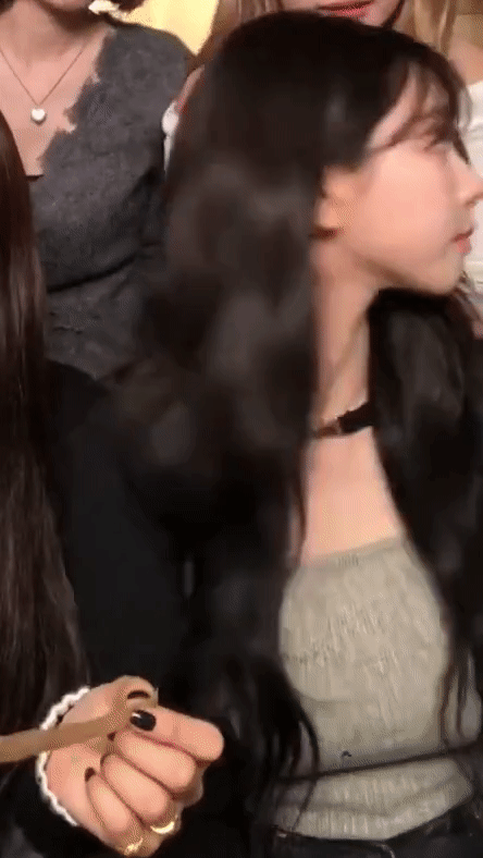 카리나는 인간이에요 AI가 아니라.gif | 인스티즈