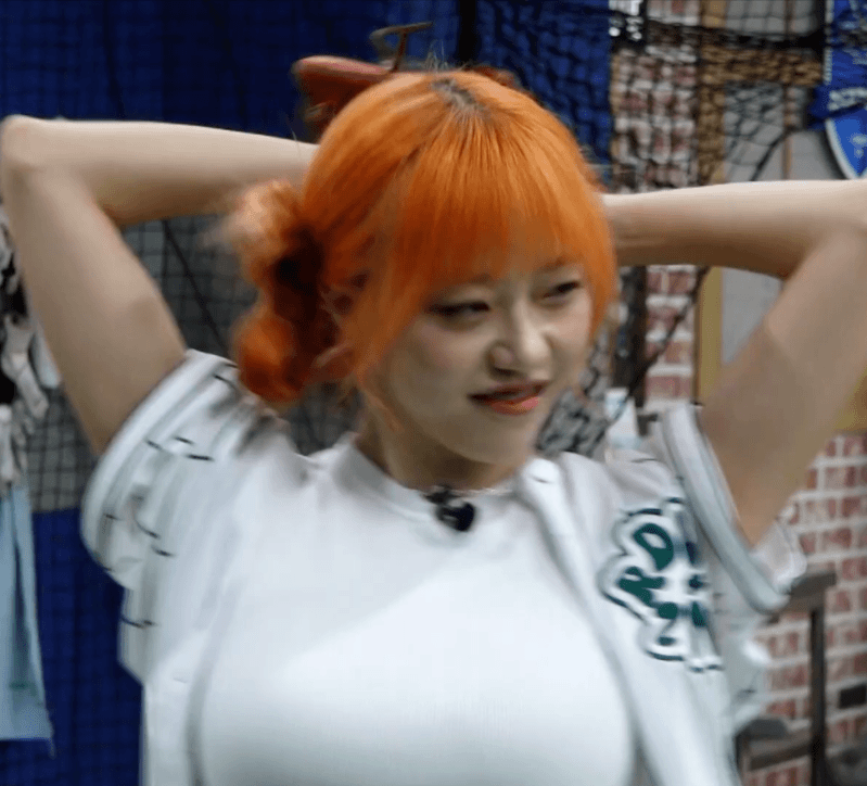 키 166cm / 몸무게 46kg / 시그니처 지원 압도적 가슴 크기 