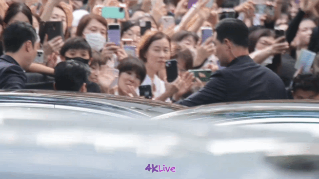 논란중인 일본 편의점에서 목격된 박보검.jpg | 인스티즈