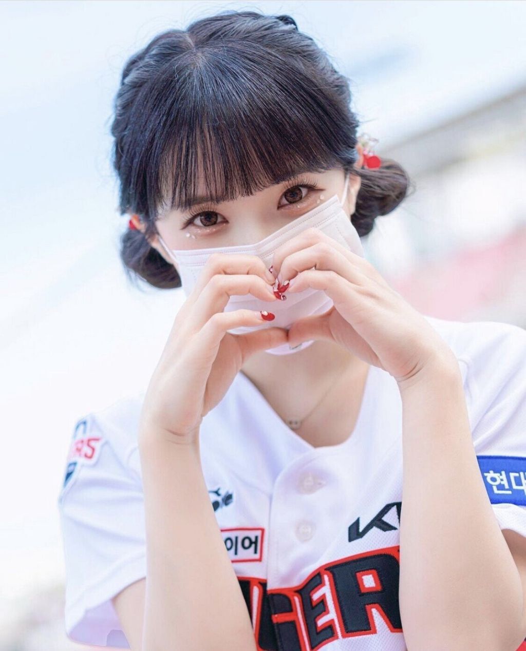 마스크를 쓸때와 벗었을때 반전있는 이다혜 치어리더 | 인스티즈