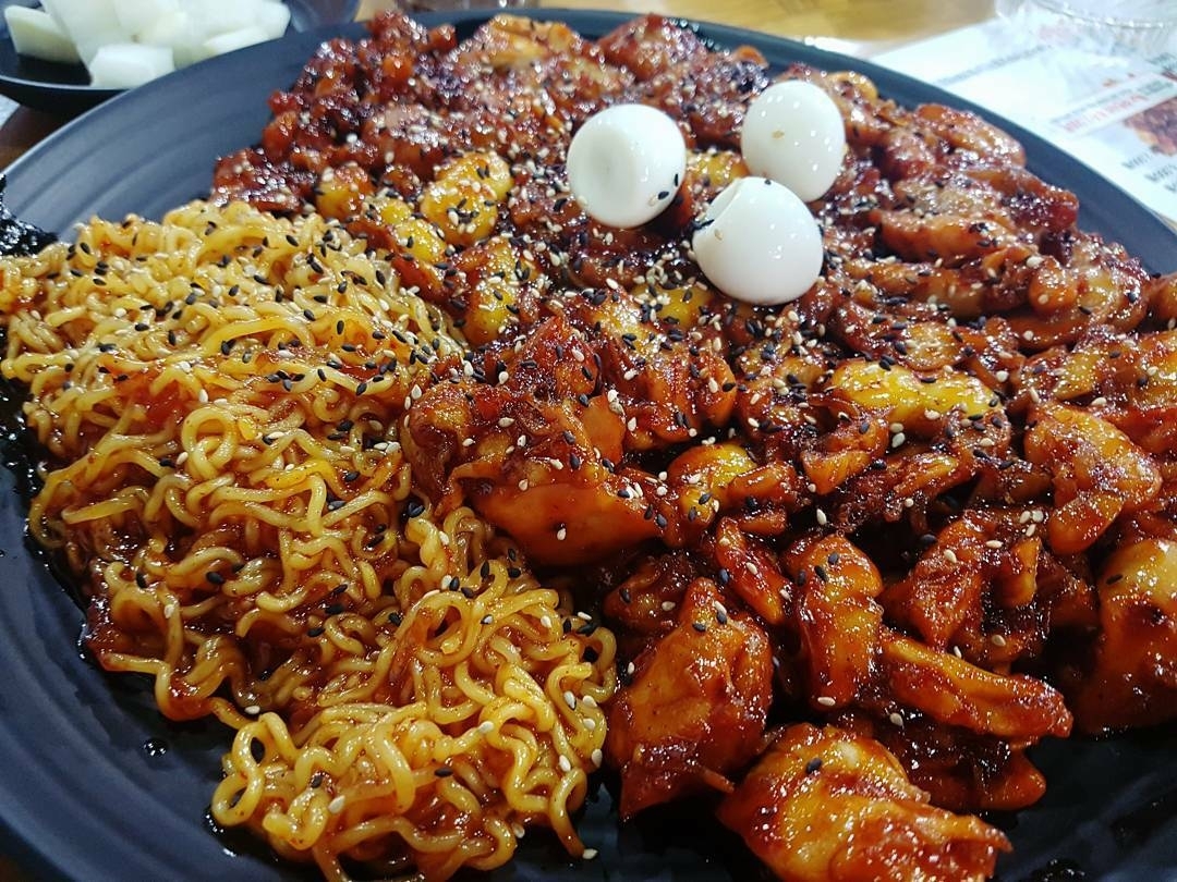 부산에서 숯불치킨 주문할때 추가하는 것 | 인스티즈