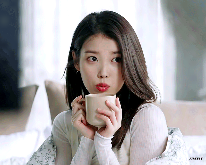 아이유 이브자리 광고.gif | 인스티즈