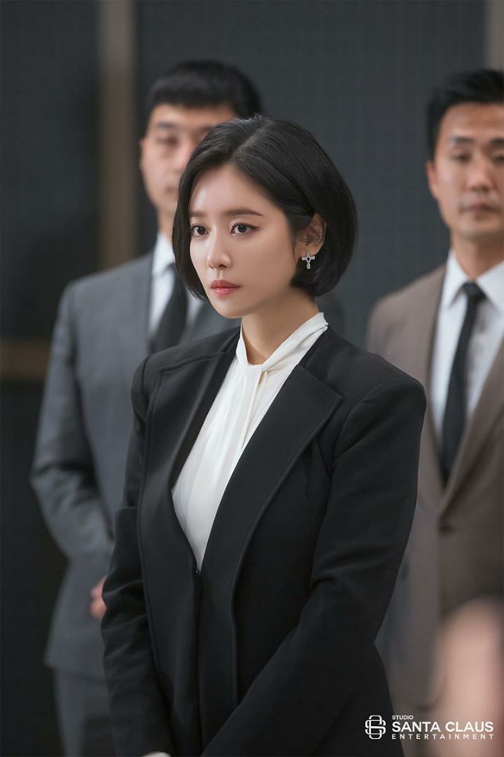 '더 글로리' 혜정이 수행비서 시절 | 인스티즈