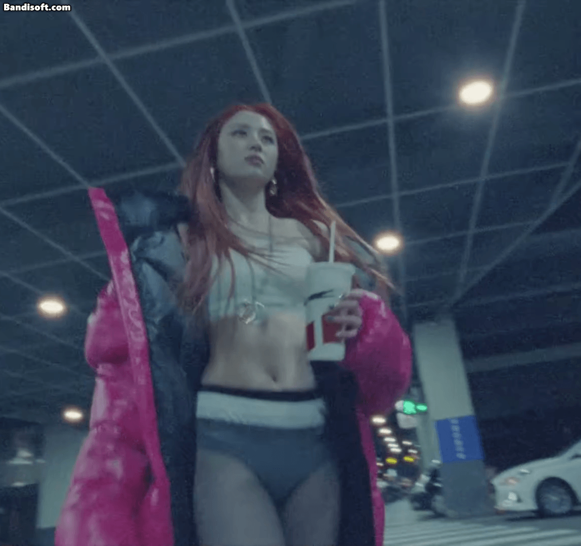 현재 1시간만에 댓글 1000개달린 걸그룹 의상 | 인스티즈