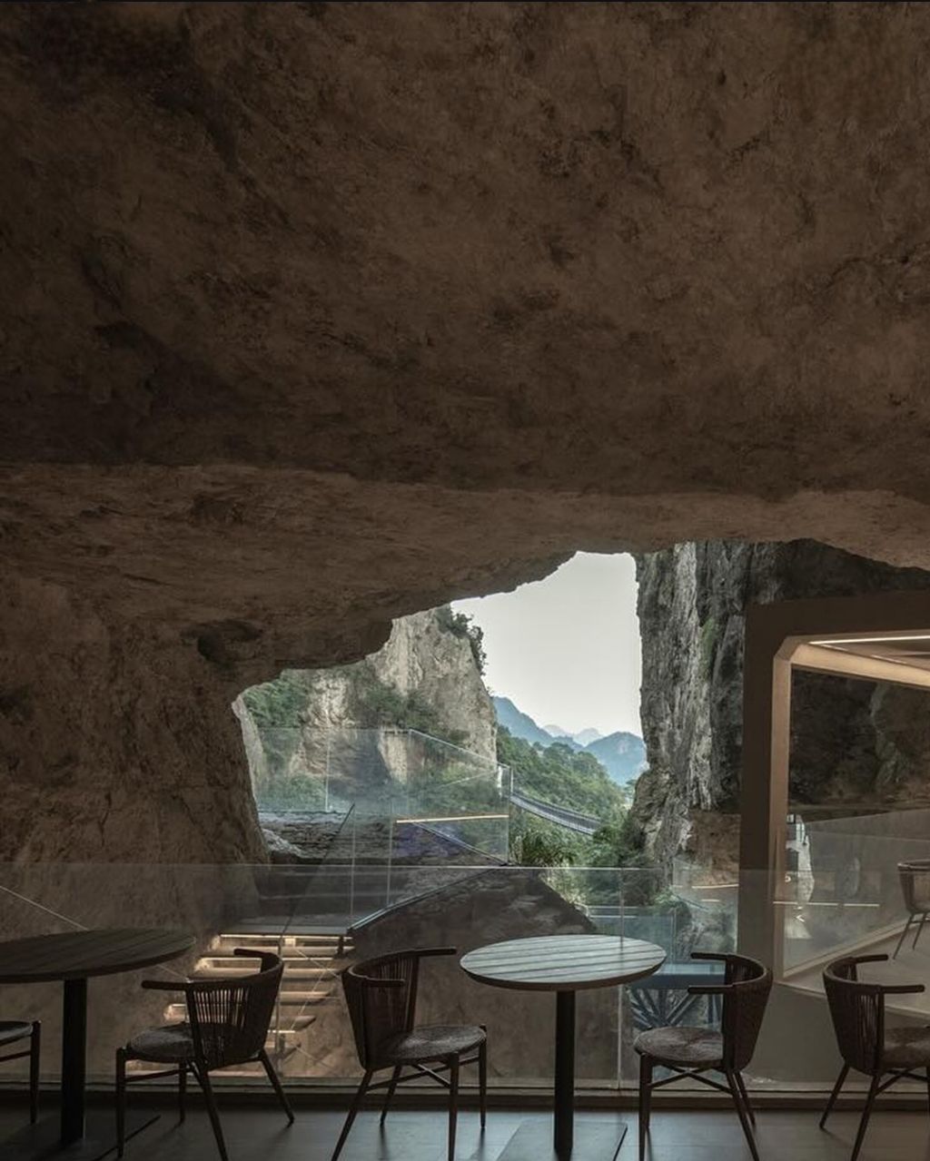 중국 저장성 1000m 높이 절벽 카페 | 인스티즈
