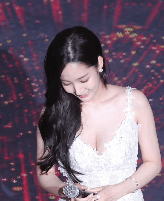 슴부먼트 장인 배우 박민영 