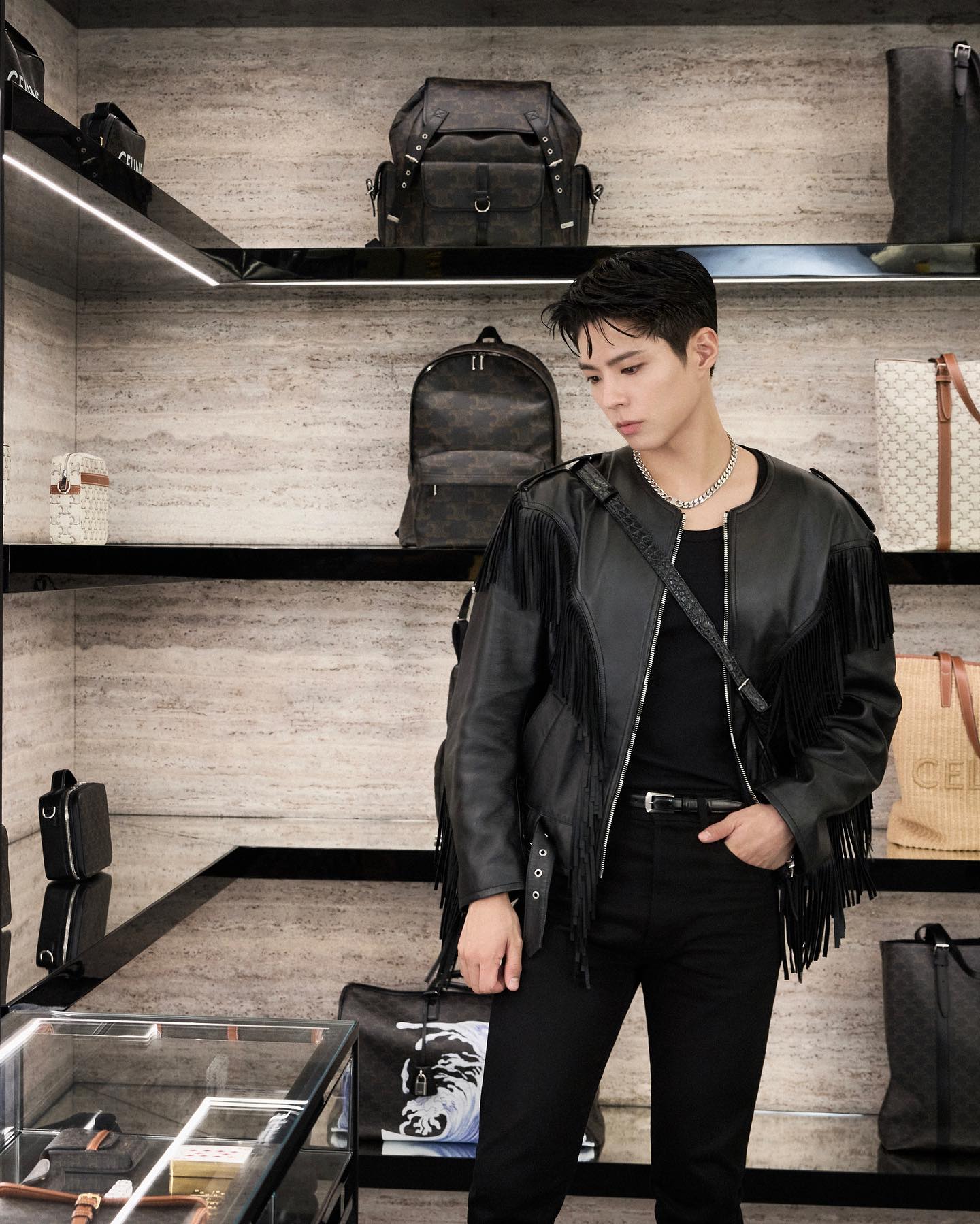 논란중인 일본 편의점에서 목격된 박보검.jpg | 인스티즈