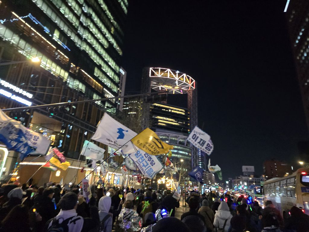 헌재 근처까지 다녀왔습니다 | 인스티즈