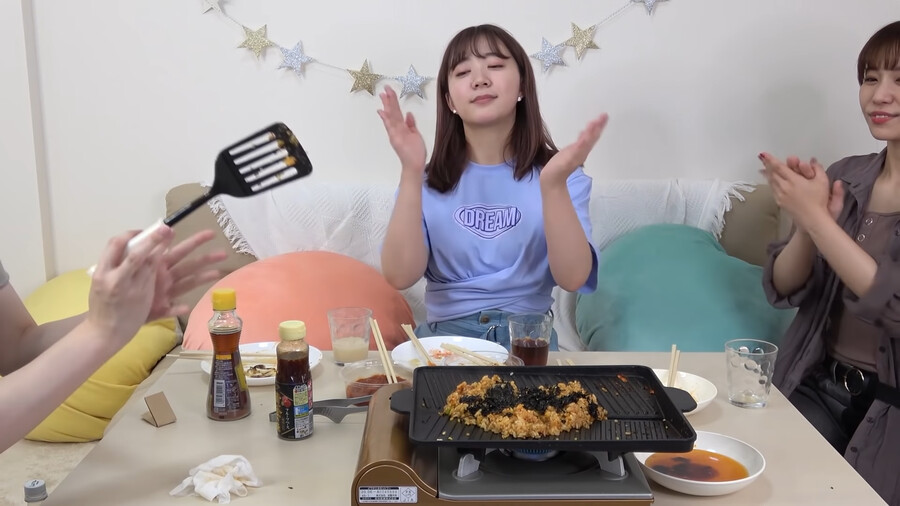 일본 여성 성우들이 고기먹는법 | 인스티즈