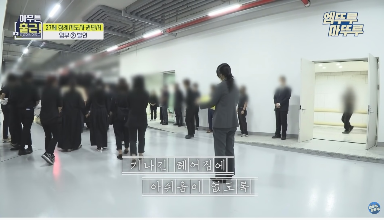 232817886a9ce7d570f702cee65652164d02632e