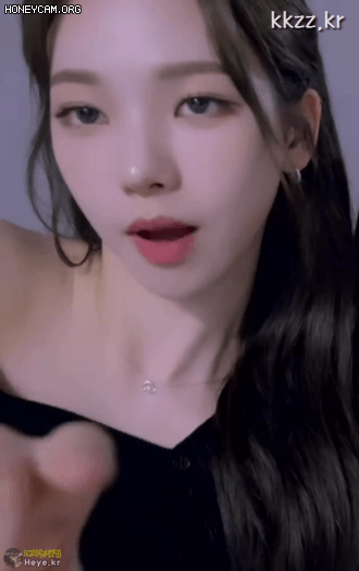 끼부리는 에스파 카리나.gif | 인스티즈