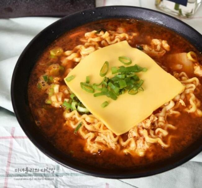 라면에 딱 한가지 음식 재료를 넣을수 있다면? | 인스티즈