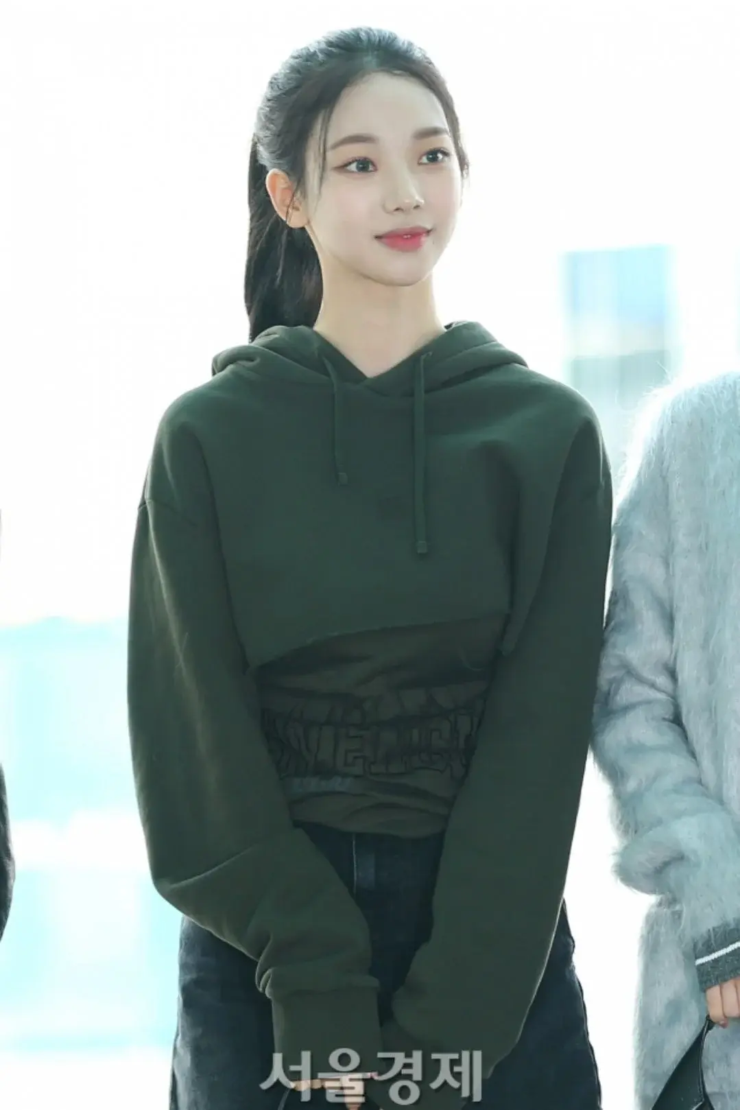 출국하는 에스파 리더 카리나 기사사진.jpg | 인스티즈