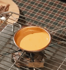 달고나에 초콜릿과 마시멜로우를 넣으면..gif | 인스티즈