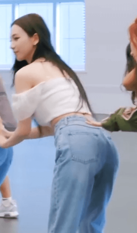 에스파 카리나가 깜놀한 이유.gif | 인스티즈