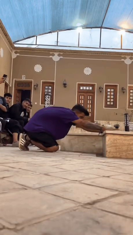 웅크린 자세에서 백덤블링 | 인스티즈