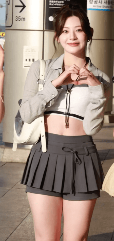 걸그룹 스테이씨 평택출신 멤버 윤세은.gif | 인스티즈