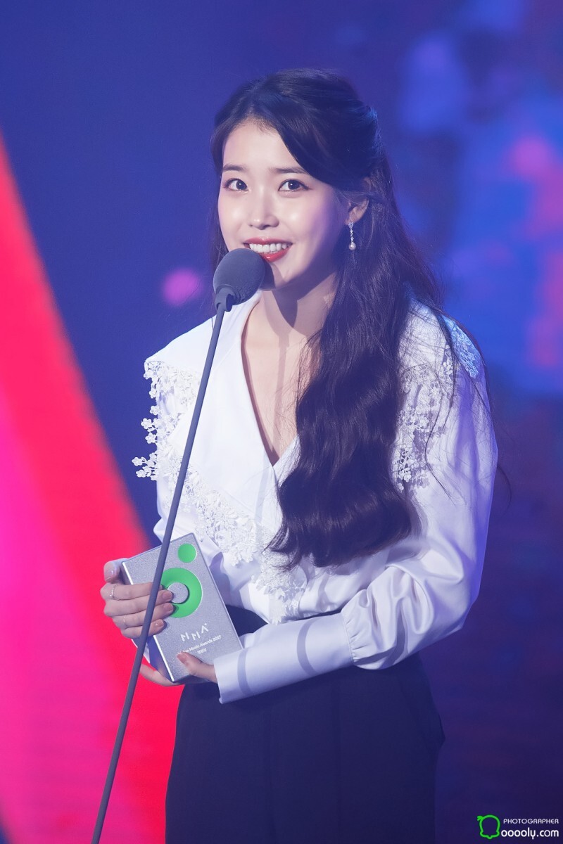 지난 5년간 아이유가 쌓아온 개인커리어 수준.jpgif | 인스티즈