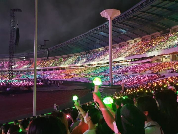 아이유 어제자 콘서트 근황 | 인스티즈