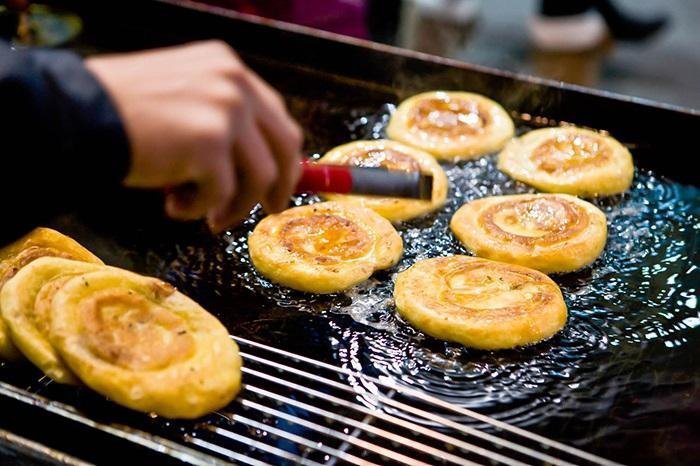 냄새만으로 군침 도는 길거리 음식.jpg - 엽기사진실 - 이종격투기 냄새만으로 군침 도는 길거리 음식.jpg