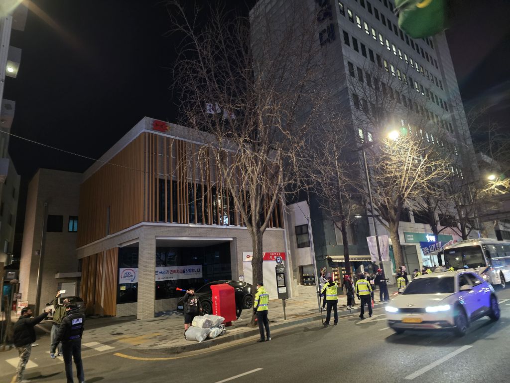 헌재 근처까지 다녀왔습니다 | 인스티즈