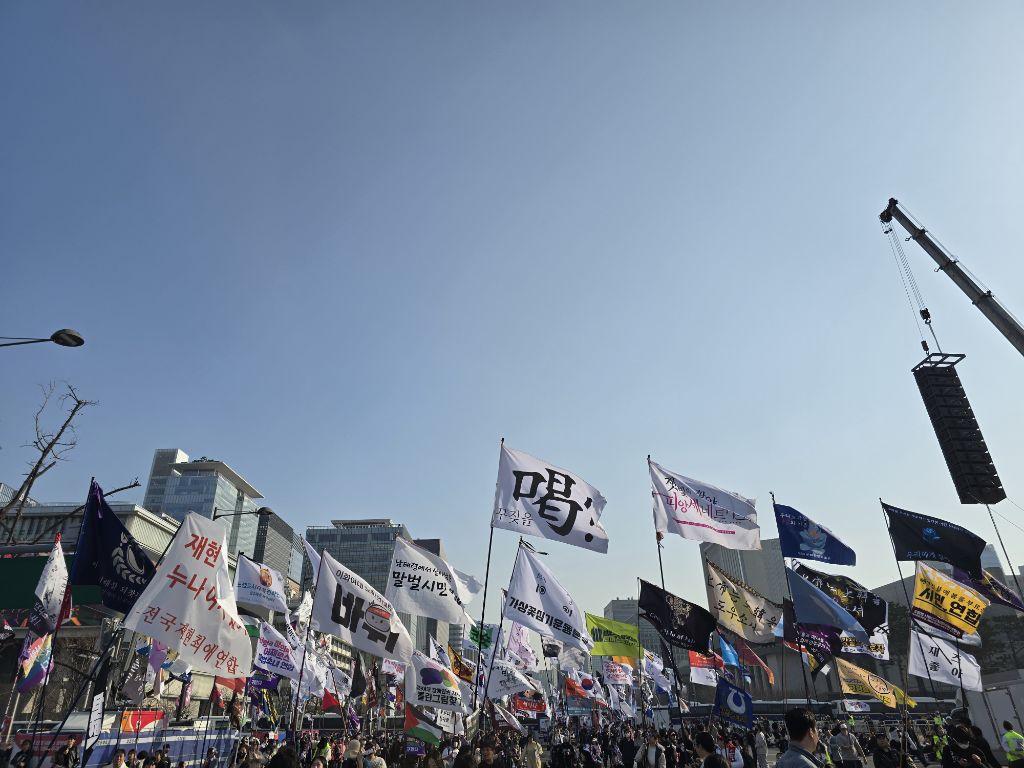 200만 중 1인이였습니다. (참고 - 내일 집회 쉽니다.) | 인스티즈