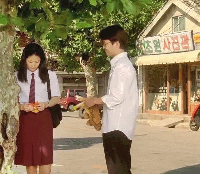 8월이면 떠오르는 한국 영화사 역대 최고의 멜로 걸작 | 인스티즈