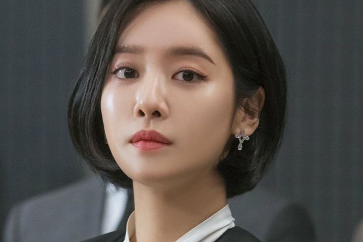 '더 글로리' 혜정이 수행비서 시절 | 인스티즈