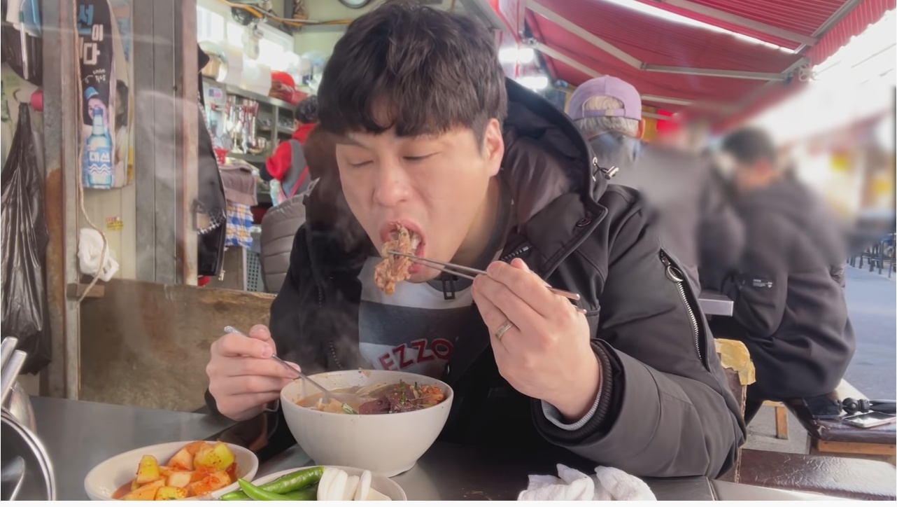 먹방 유튜버가 부산에서 가장 맛있게 먹었다는 음식 | 인스티즈