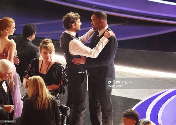 광고타임때 윌스미스를 안아주며 위로하던 배우.jpg | 인스티즈