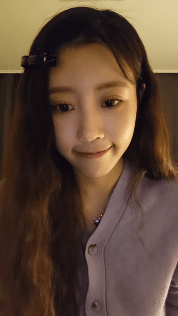 인스타 라이브 방송하다 악플보고 꽤 속상한듯한 러블리즈 이미주.jpg | 인스티즈