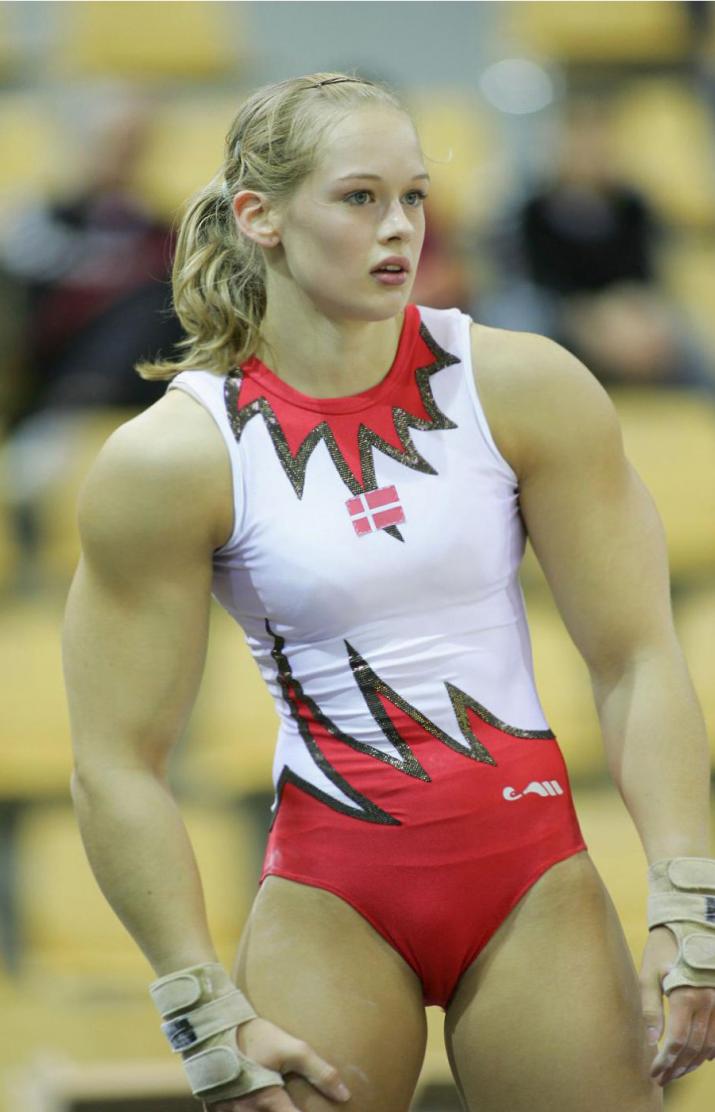 요즘 임플란트 얼마나 하나요? - 질문/답변 - 이종격투기