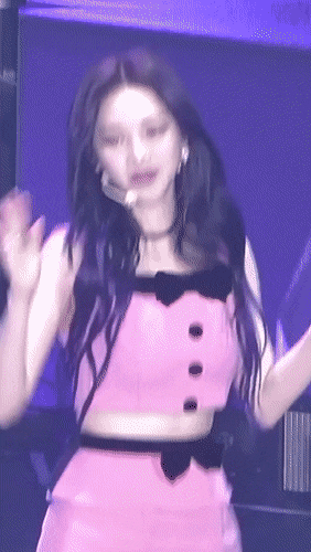 카리나는 인간이에요 AI가 아니라.gif | 인스티즈