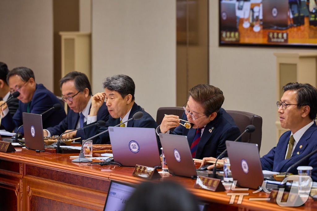 화기애애 이미지