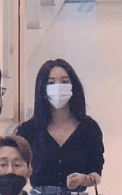 카리나는 인간이에요 AI가 아니라.gif | 인스티즈