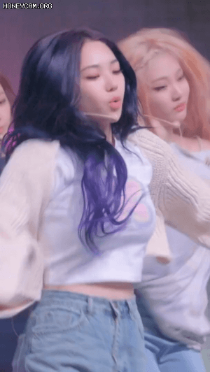 카리나는 인간이에요 AI가 아니라.gif | 인스티즈