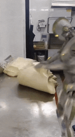 10년 후 수제 칼국수집 알바..gif | 인스티즈