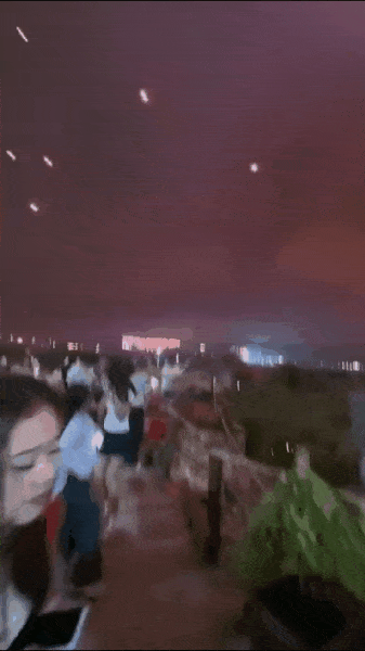 중국 : 드론과 볼꽃을 합치면 개쩌는 쇼가 나오겠지??? | 인스티즈