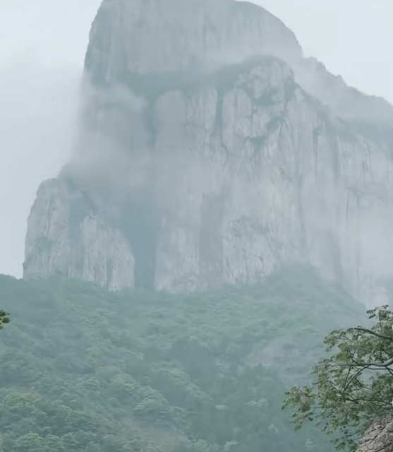 중국 저장성 1000m 높이 절벽 카페 | 인스티즈