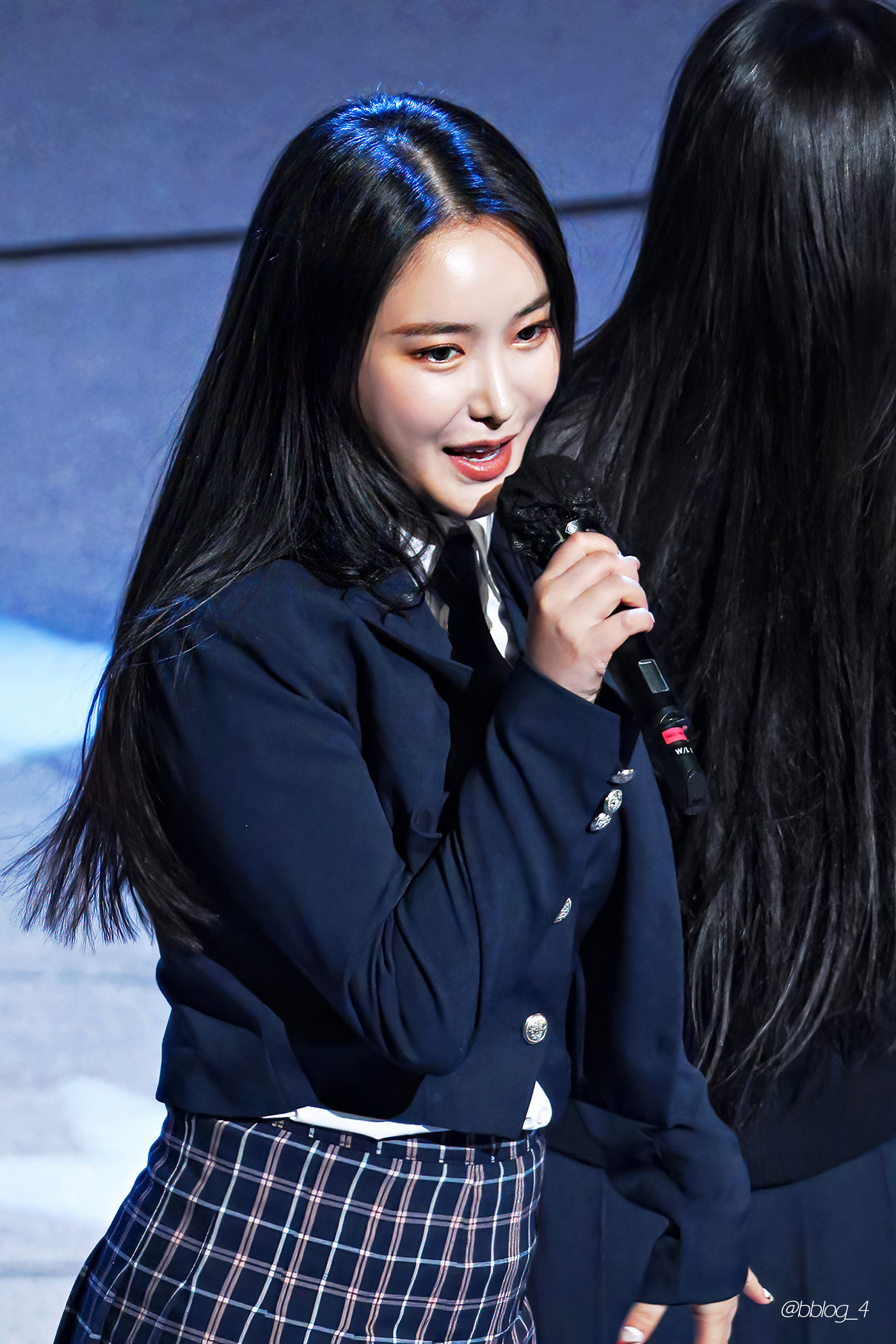 오랜만에 팬들 만나서 행복해하는 브레이브 걸스 jpgif | 인스티즈