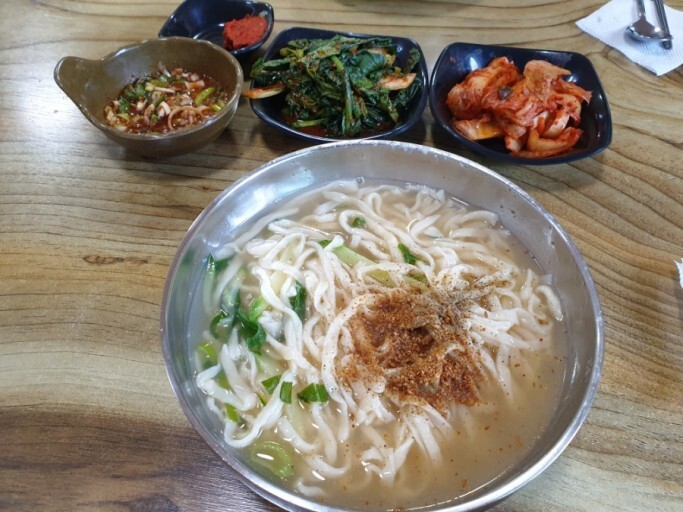 충북식 칼국수 - 엽기사진실 - 이종격투기 충북식 칼국수
