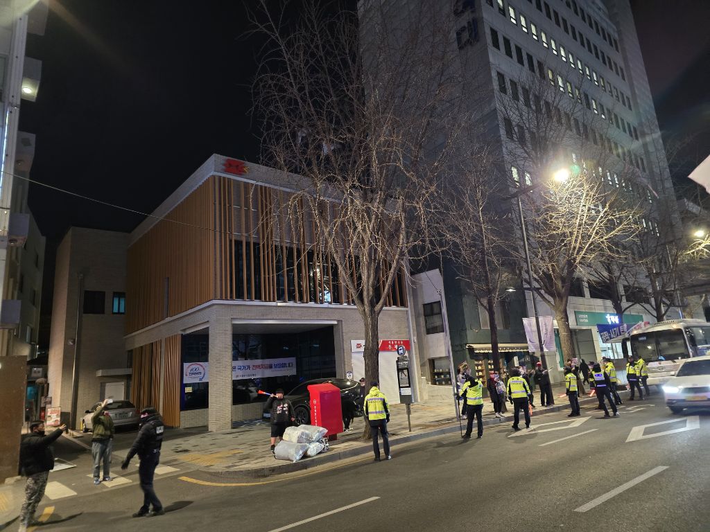 헌재 근처까지 다녀왔습니다 | 인스티즈