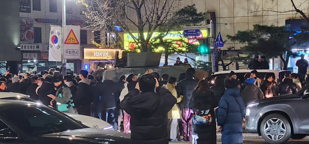 오늘자 긴박했던 모습들 | 인스티즈