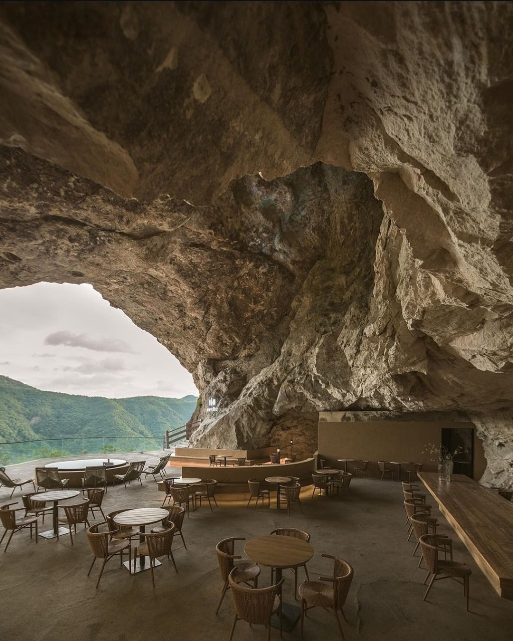 중국 저장성 1000m 높이 절벽 카페 | 인스티즈