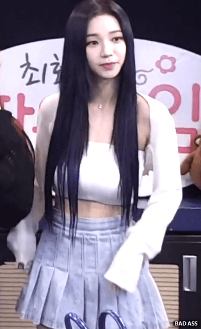 카리나는 인간이에요 AI가 아니라.gif | 인스티즈