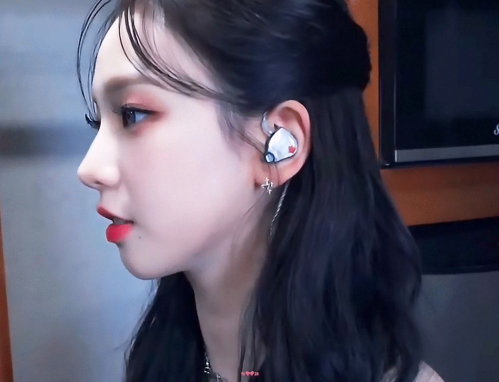 에스파 리더 카리나.gif | 인스티즈