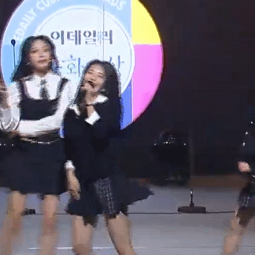 오랜만에 팬들 만나서 행복해하는 브레이브 걸스 jpgif | 인스티즈