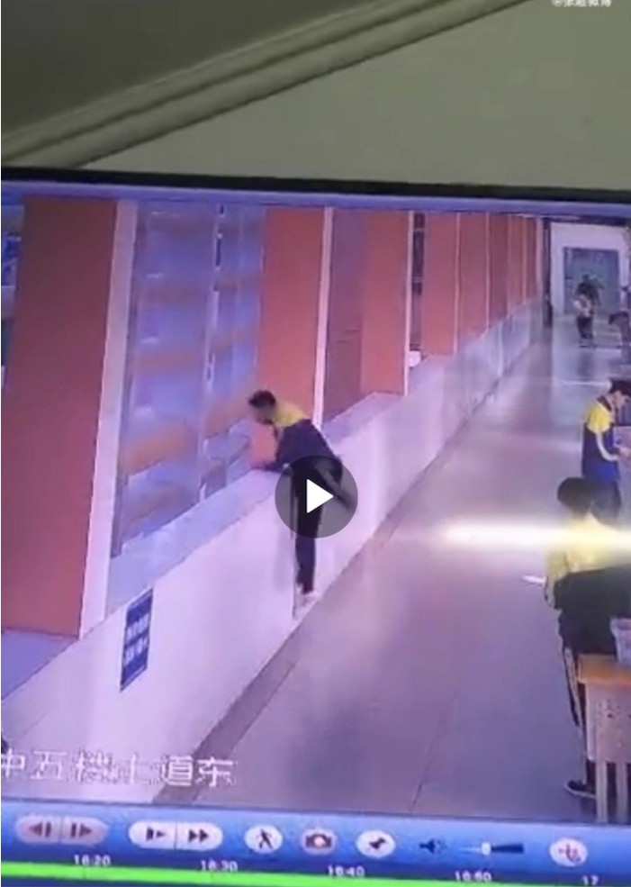 부모에게 뺨 맞자 학교 5층서 투신한 중학생 | 인스티즈