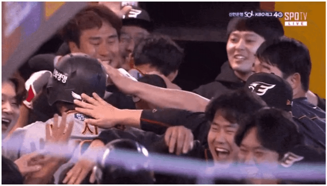 ad74668e6cdf3d003b5d9ad2f3c12bacbdc7bd64